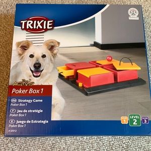 Trixie Dog Activity Strategy Game Poker Box 1 Level 2 - Like New!